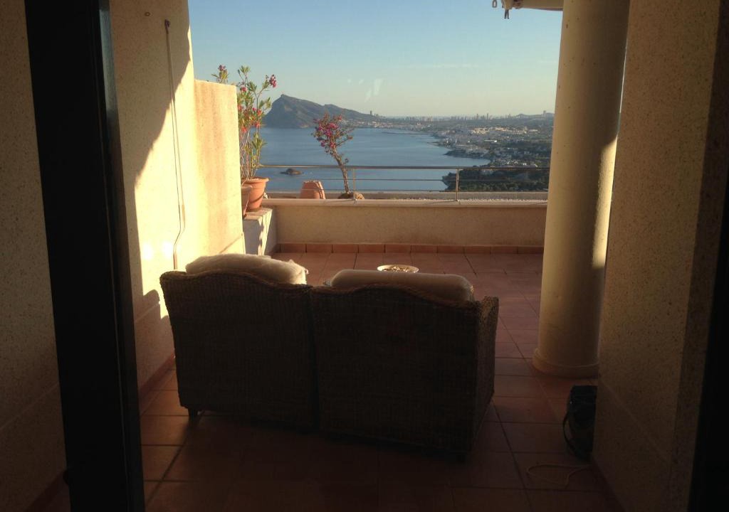 Altea la Vella Apartment | Ático soleado con terraza, jacuzzi privado y vistas al mar