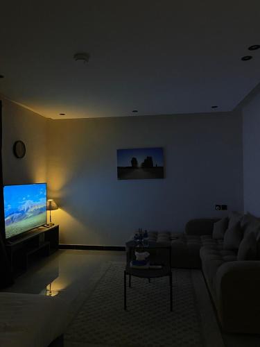 Mizail Apartment | استديو انيق بحي العقيق ببلكونه خارجيه ودخول ذكي