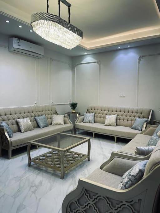 Tabuk Apartment | تمتع باجمل اقامة لدى شاليهات لوجانو بتبوك