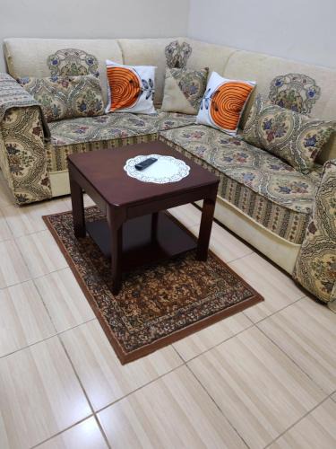 Ar Rayis Apartment | جناح فاخر غرفتين نوم وصالة تلفزيون