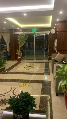 Al Ulaya Apartment | دانة الشرق للشقق المخدومة