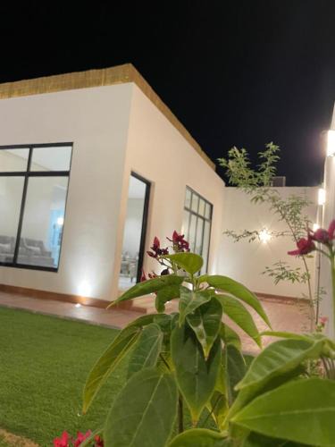 Buraydah Ski Chalet | شالية بمسبح وغرفة نوم سانسا