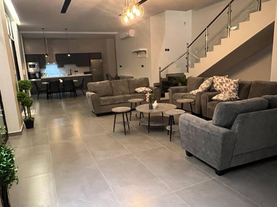 Al Khobar House | شالية بيرليز الفندقي