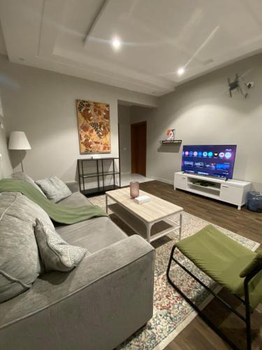 Tabuk Apartment | شقة بغرفتي نوم بالقرب من المطار