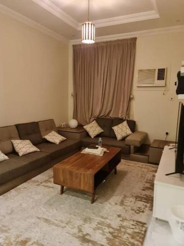 Al-Safa Apartment | شقة عائلية مفروشة مريحة و نابضة بالحياة