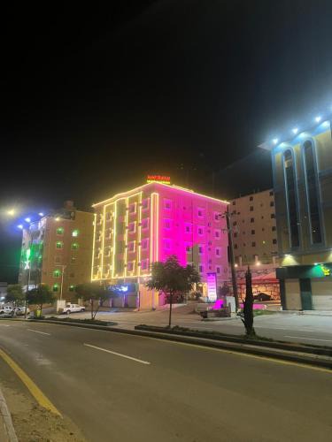 Baljurashi Hotel | شقق ليالي الاحلام للشقق المخدومه - تصنيف اقتصادي
