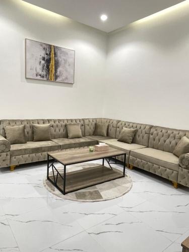 Hafr Al Batin Apartment | غرفة وصاله انيقه