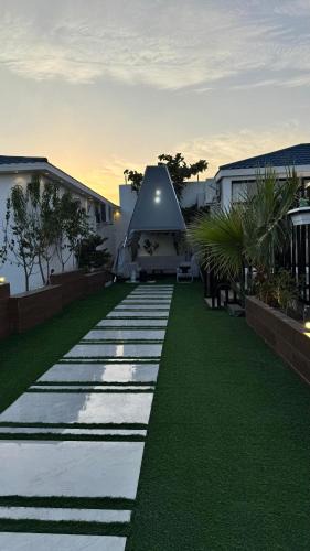 Taif Villa | فيلا ايمان مسبح وحوش وجلسات خارجيه مع ملعب كرة قدم