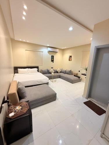 Al Khobar Apartment | هابي رومز 2