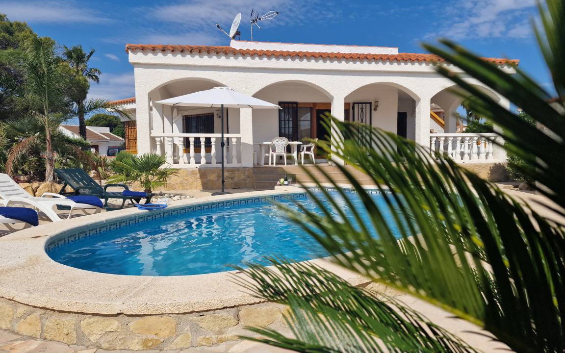 Riumar House | 100 m² House ∙ 2 bedrooms ∙ 4 guests