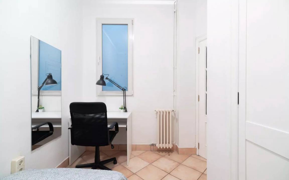 Eixample Resort | 100 m² Private room ∙ 1 bedroom ∙ 1 guest