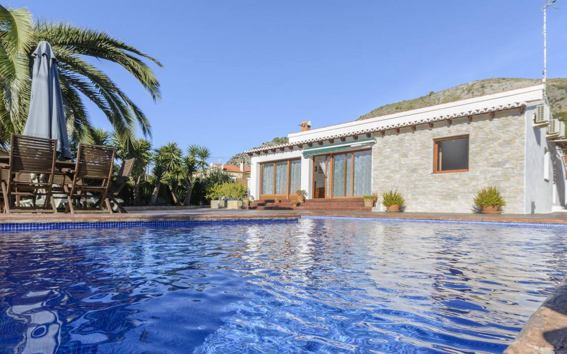 Alcalali Villa | 107 m² Villa ∙ 3 bedrooms ∙ 5 guests