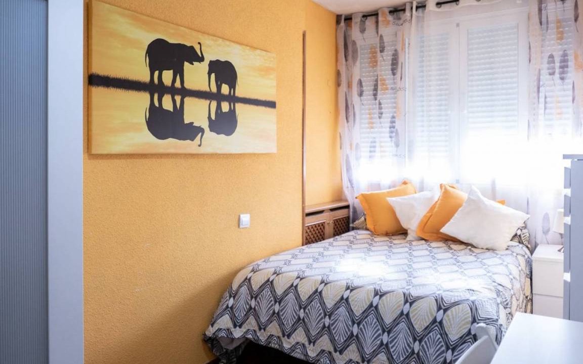 Alcala de Henares Resort | 110 m² Private room ∙ 1 bedroom ∙ 1 guest