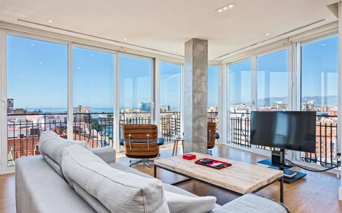 Ensanche Centro Apartment | 130 m² Apartment ∙ 2 bedrooms ∙ 4 guests