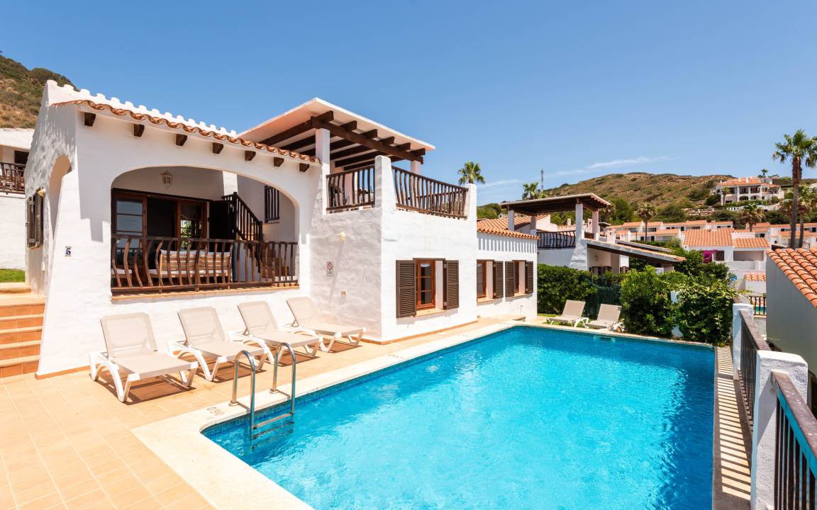 Platges de Fornells Villa | 130 m² Villa ∙ 3 bedrooms ∙ 6 guests