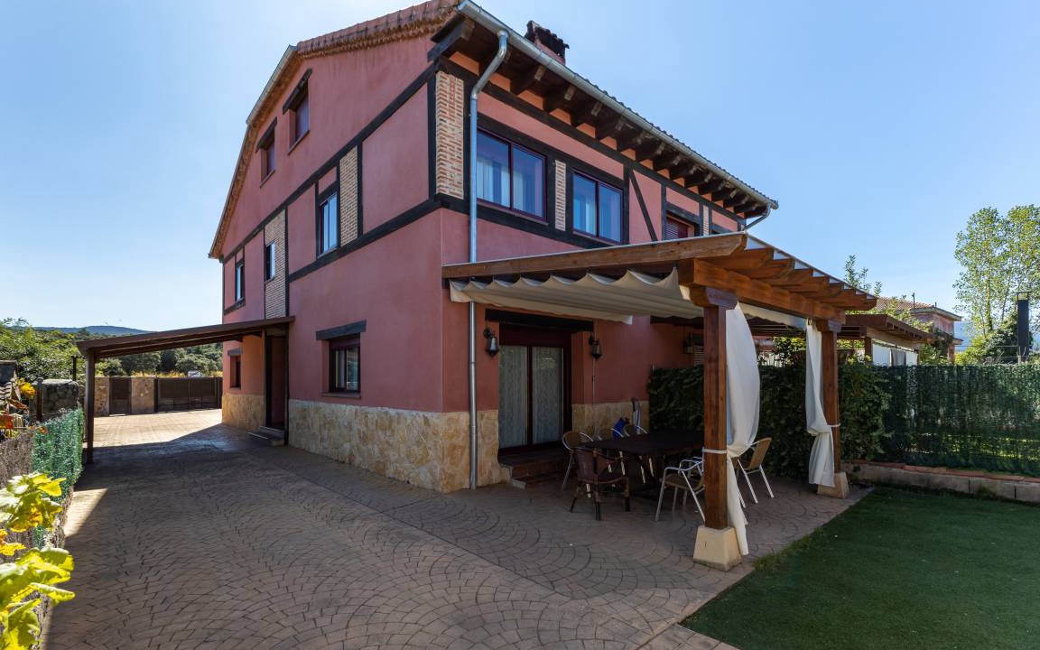 Revenga House | 160 m² House ∙ 3 bedrooms ∙ 9 guests