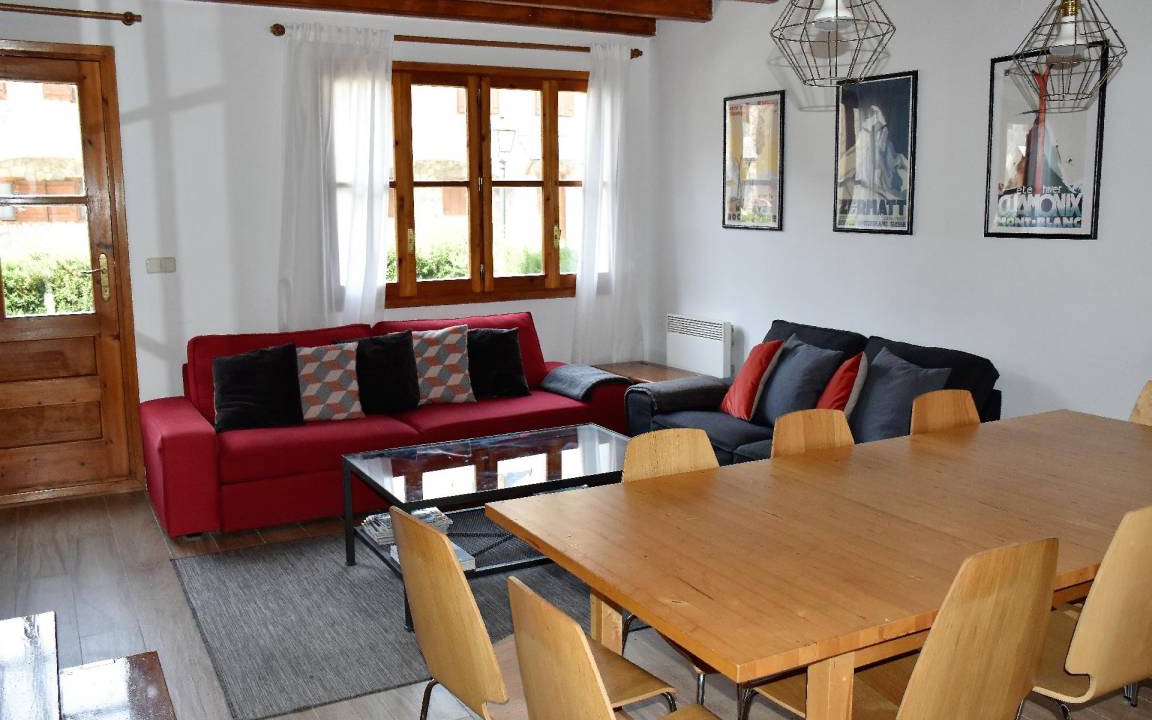 Escarrilla House | 180 m² House ∙ 3 bedrooms ∙ 10 guests