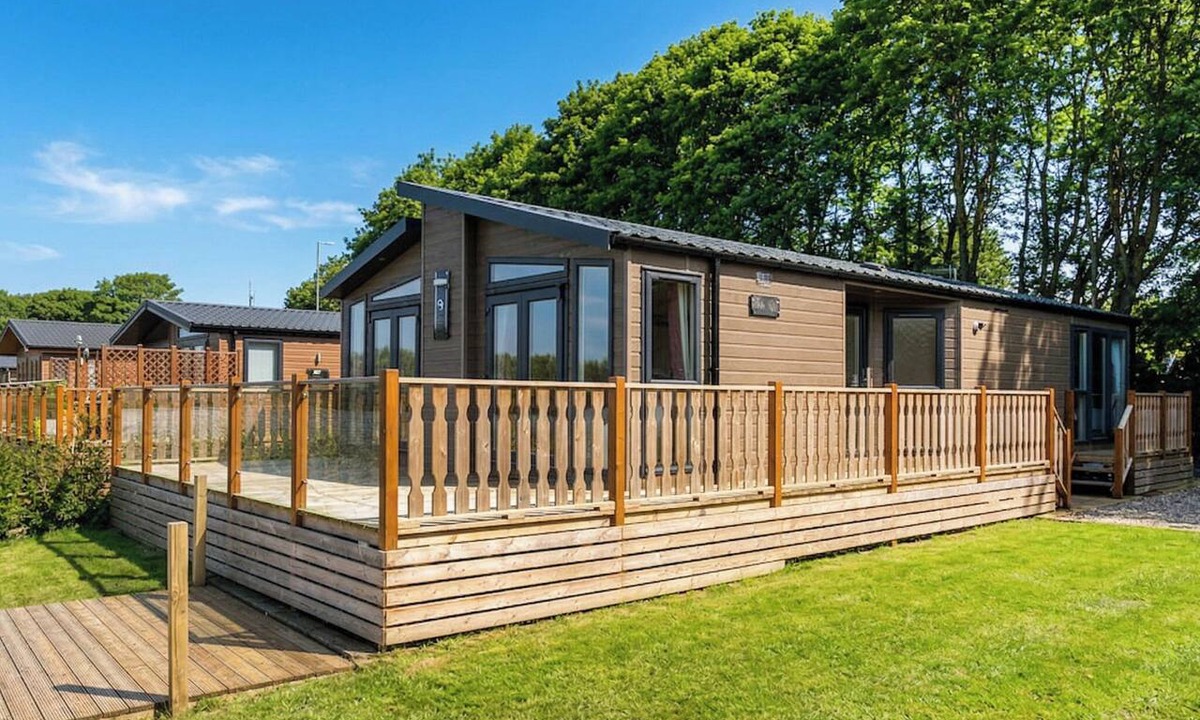 Carnforth Ski Chalet | 2 bedroom accommodation in Carnforth