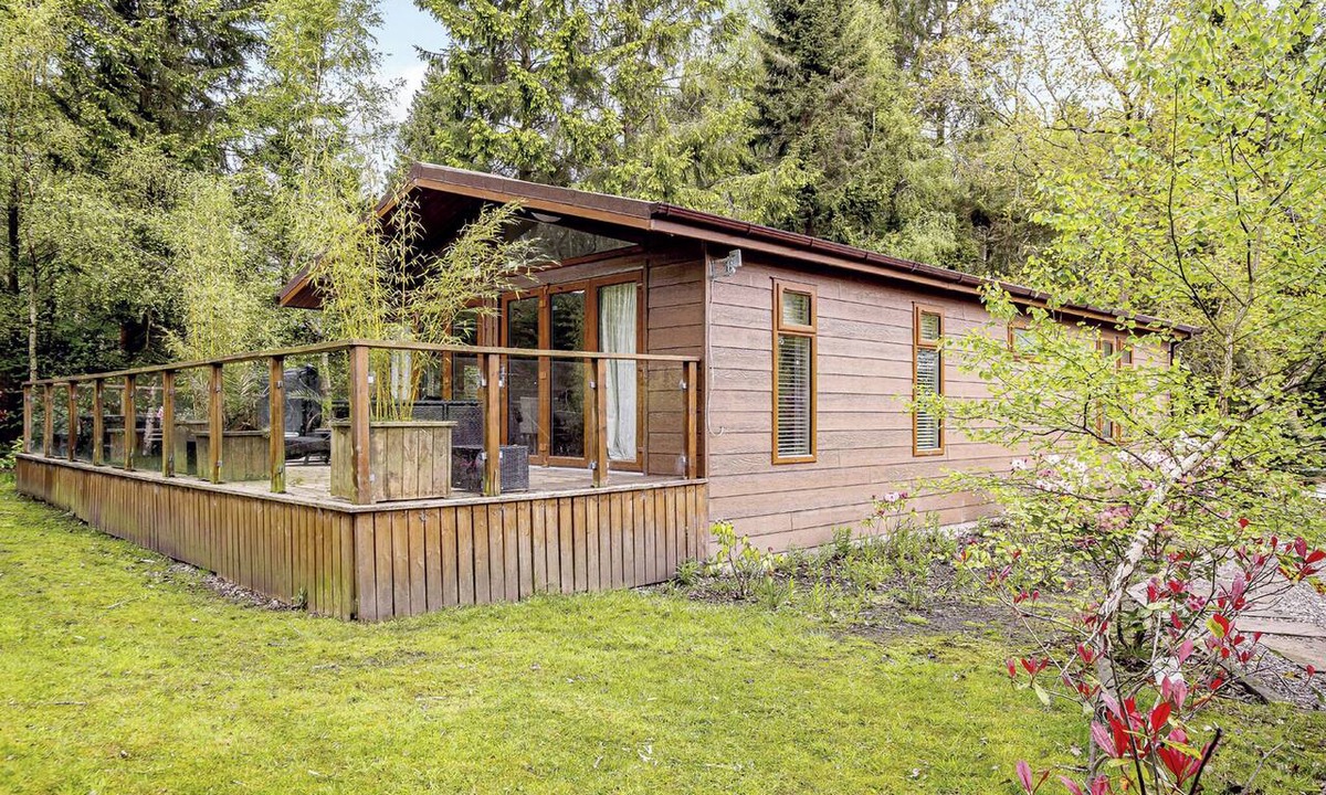 Congleton Ski Chalet | 2 bedroom accommodation in Eaton, Congleton