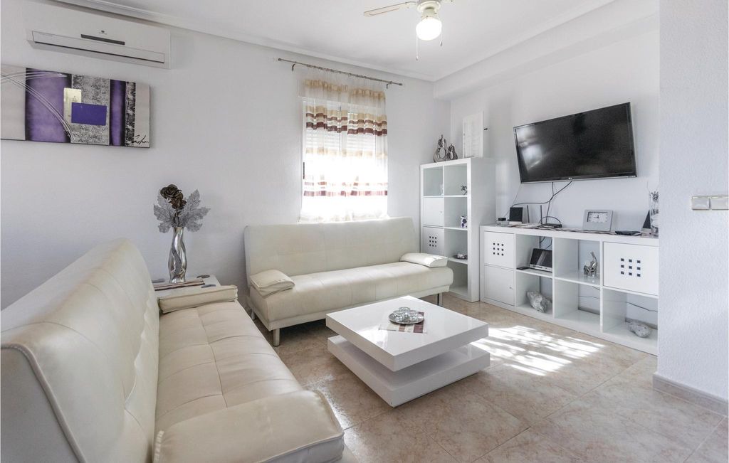 San Miguel de Salinas House | 2 bedroom accommodation in San Miguel de Salinas
