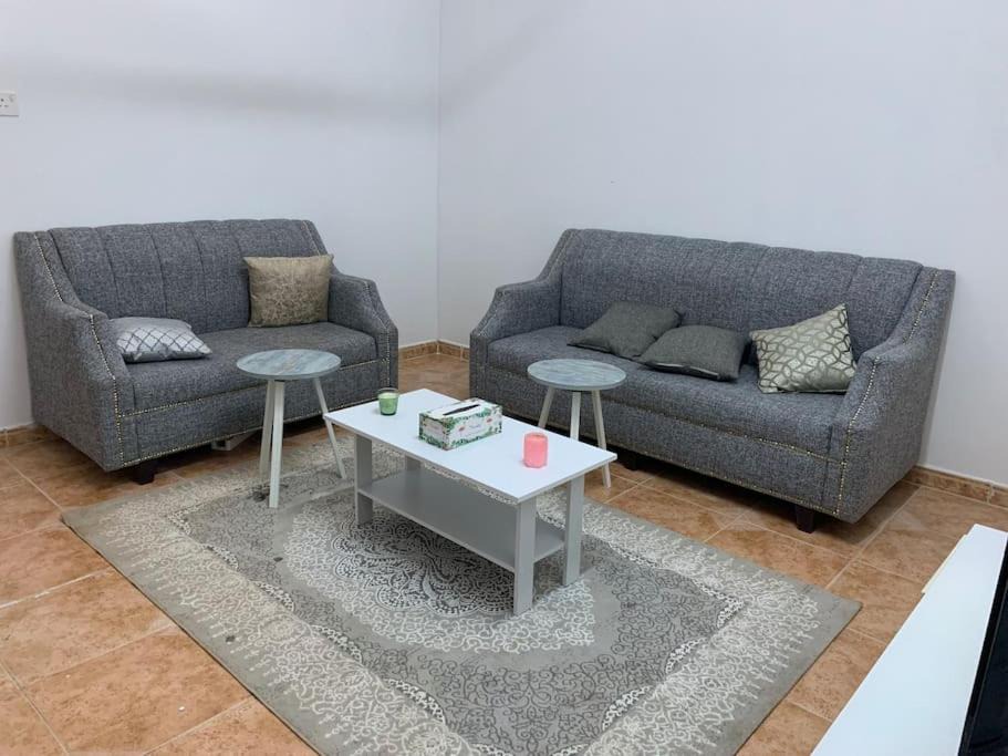 Tabuk Apartment | 2 bedrooms flat family only شقة بغرفتي نوم عوائل فقط