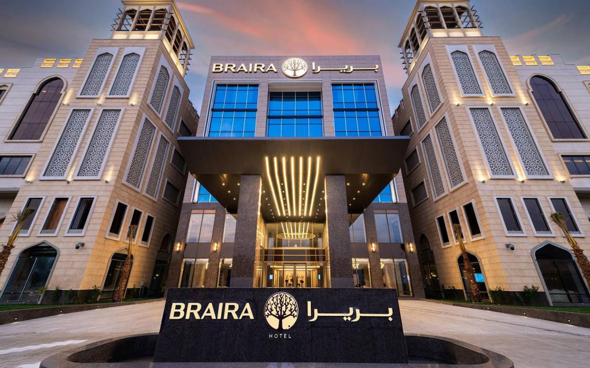Al Hofuf Hotel | 200 m² Hotel ∙ 3 bedrooms ∙ 127 guests
