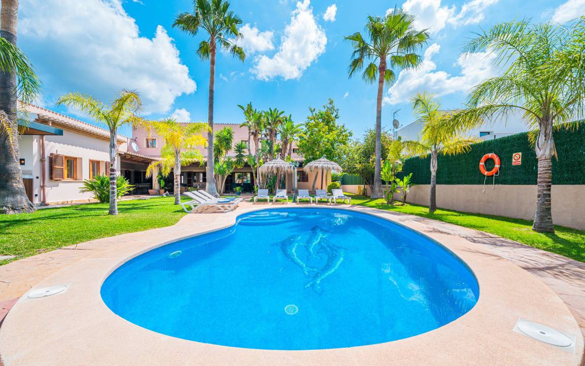 Crestatx Villa | 200 m² Villa ∙ 6 bedrooms ∙ 12 guests