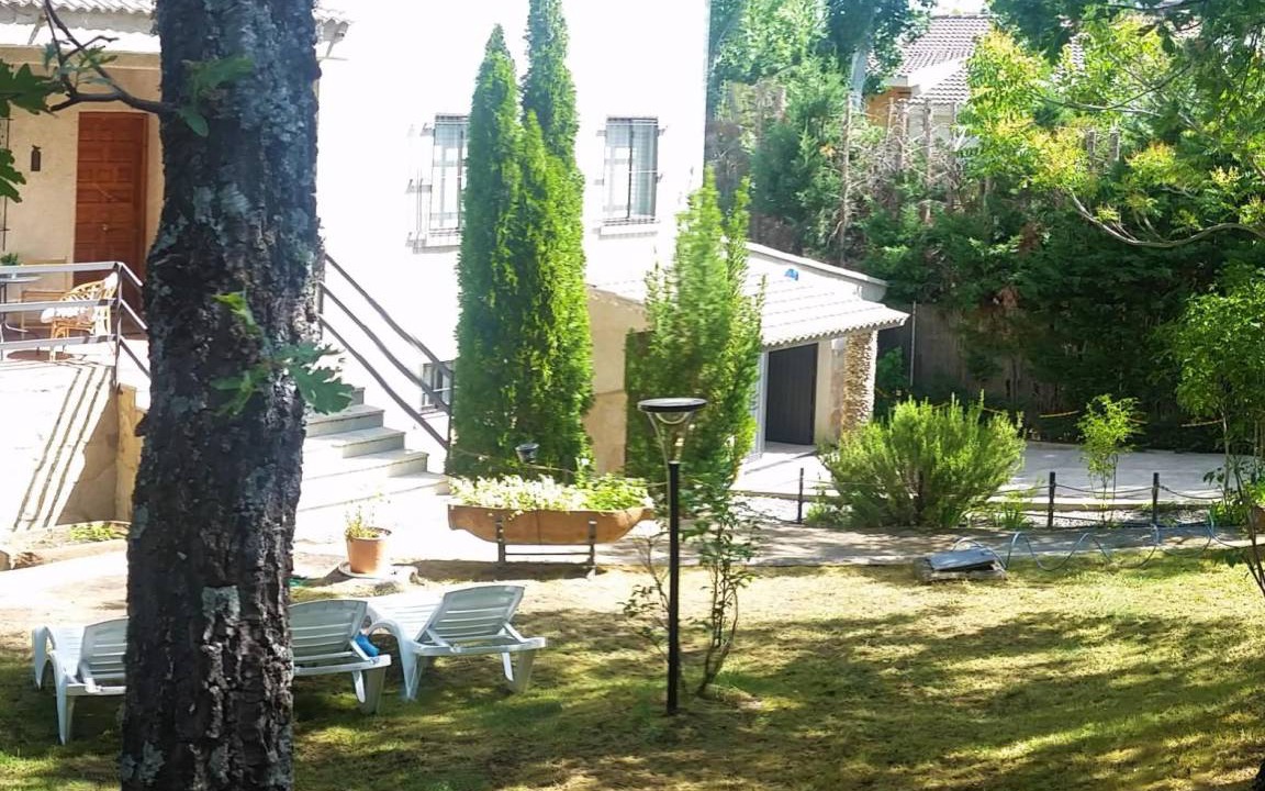 Navaluenga House | 220 m² House ∙ 6 bedrooms ∙ 16 guests