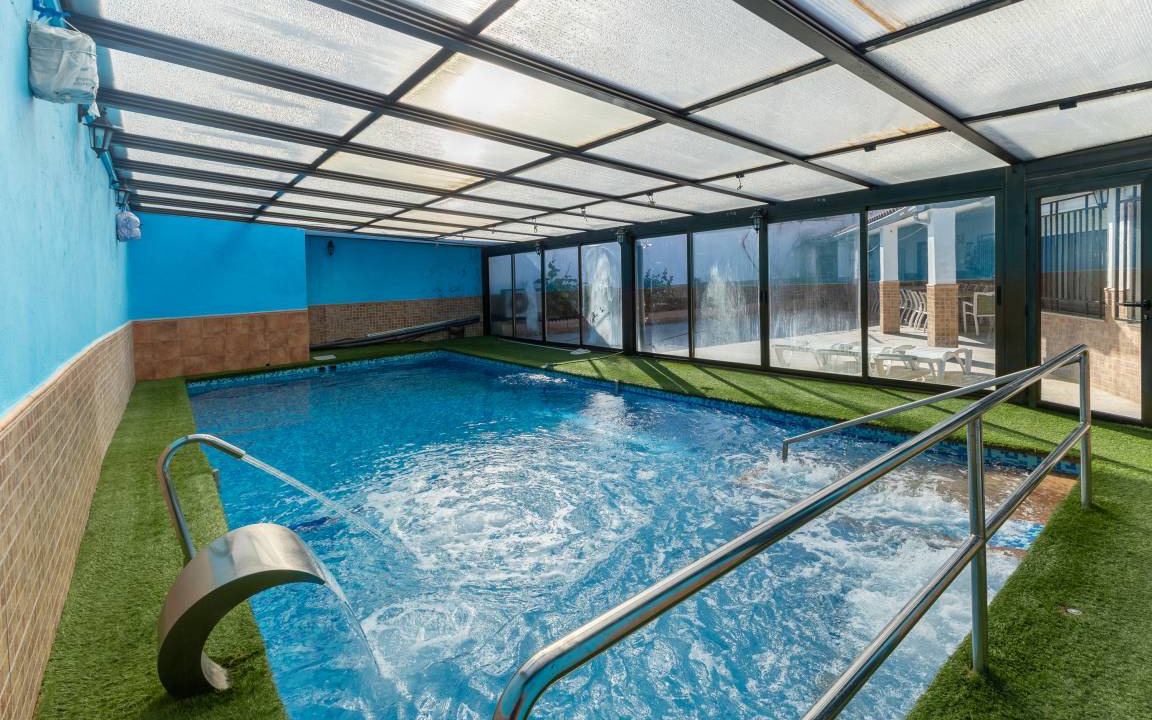 Mascaraque House | 240 m² House ∙ 7 bedrooms ∙ 20 guests