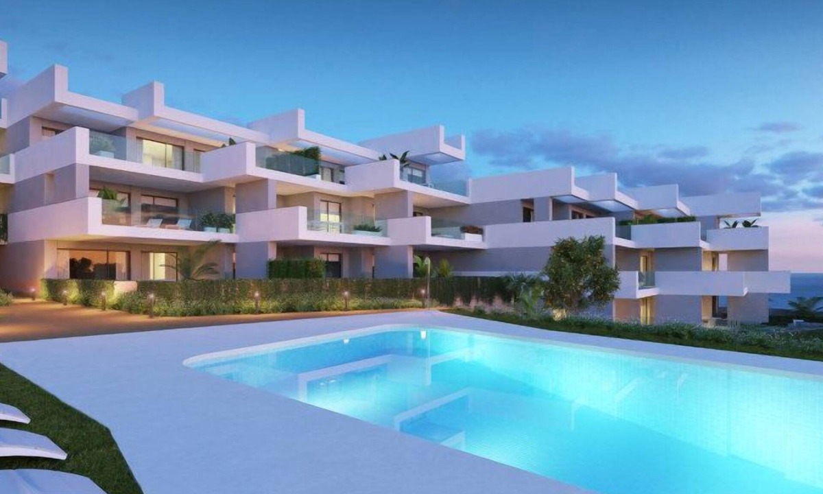 Alcorrin Apartment | 3 Bed Apartment with Sea View Onsite Gym & Spa
