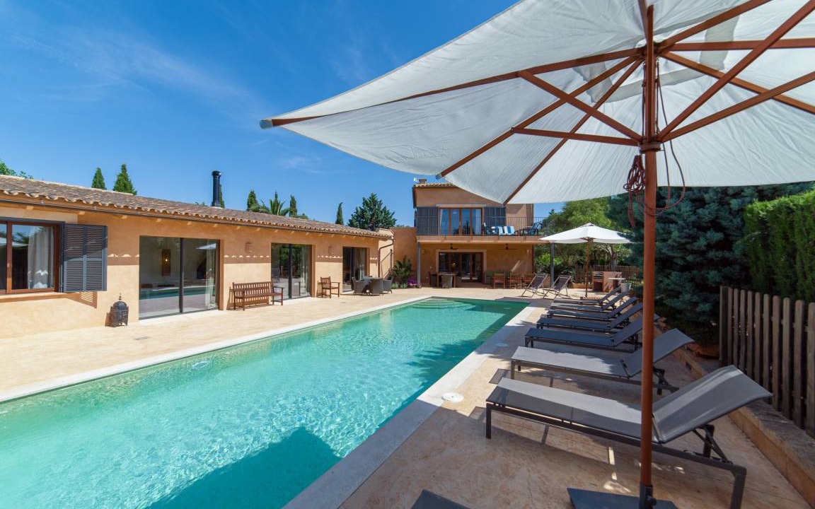 Es Palmer Villa | 300 m² Villa ∙ 6 bedrooms ∙ 12 guests