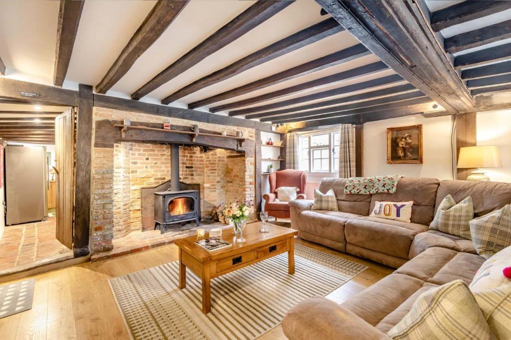 Bethersden House | 4 Bed in Bethersden oc-r44852