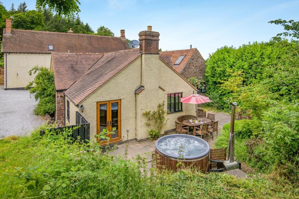 Nether Stowey House | 4 Bed in Nether Stowey oc-c30195
