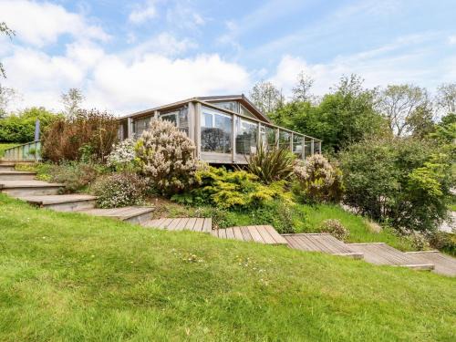Looe House | 4 Tree Tops