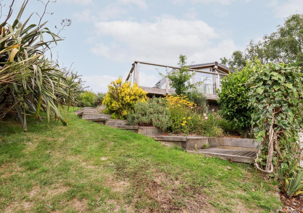 Looe House | 5 Tree Tops