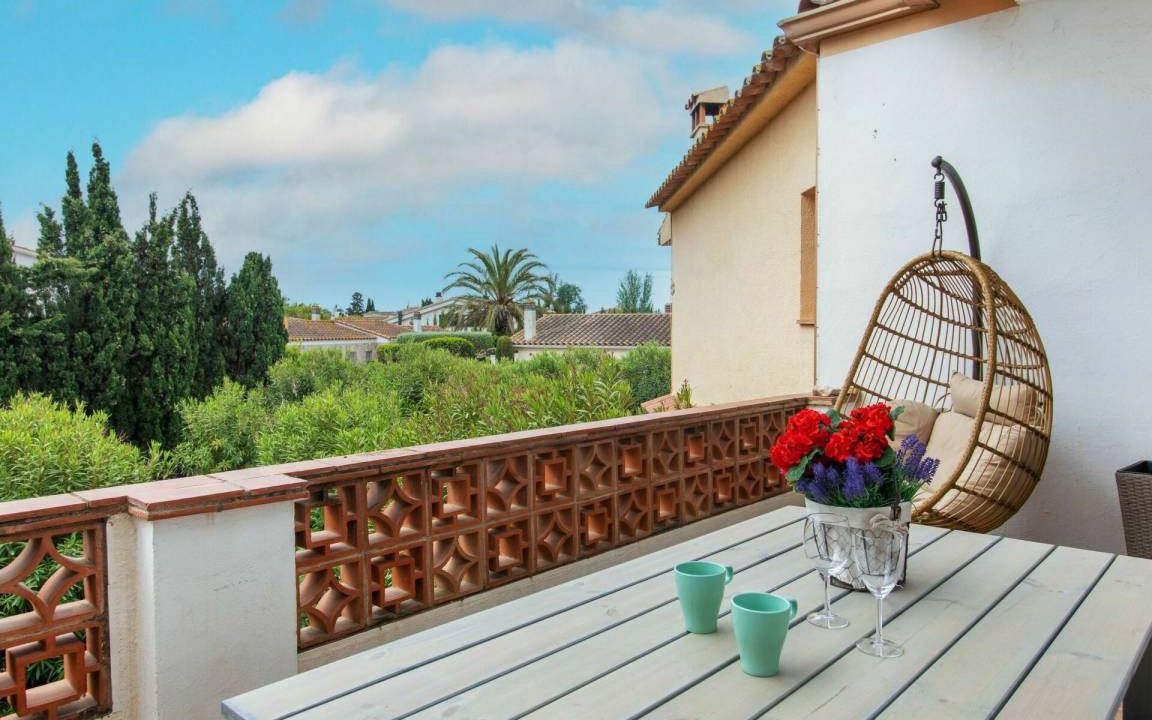 L'Escala Apartment | 50 m² Apartment ∙ 2 bedrooms ∙ 5 guests