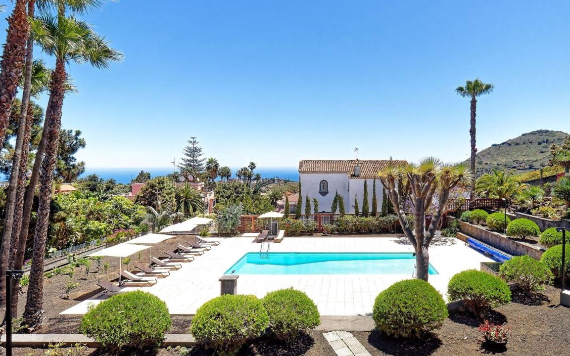 Tafira Other | 500 m² Accommodation ∙ 5 bedrooms ∙ 10 guests