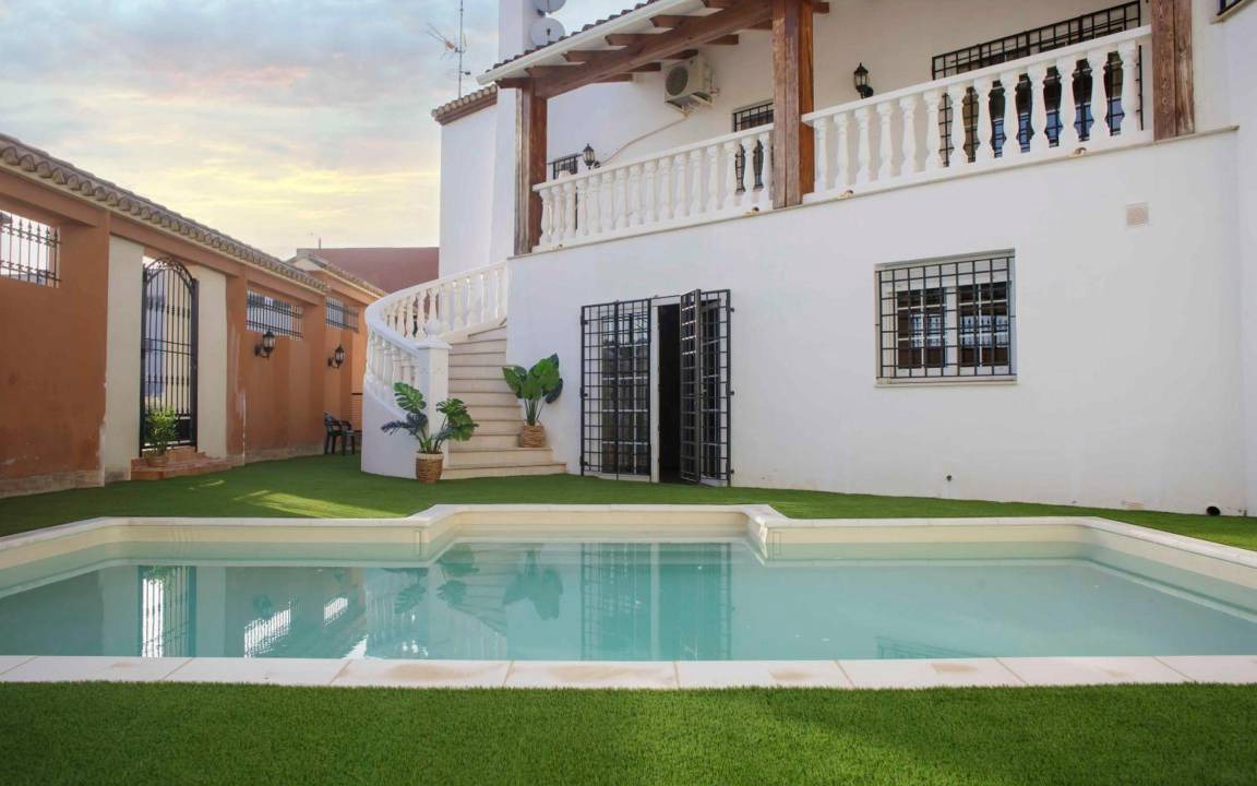 Navarres Villa | 600 m² Villa ∙ 7 bedrooms ∙ 20 guests