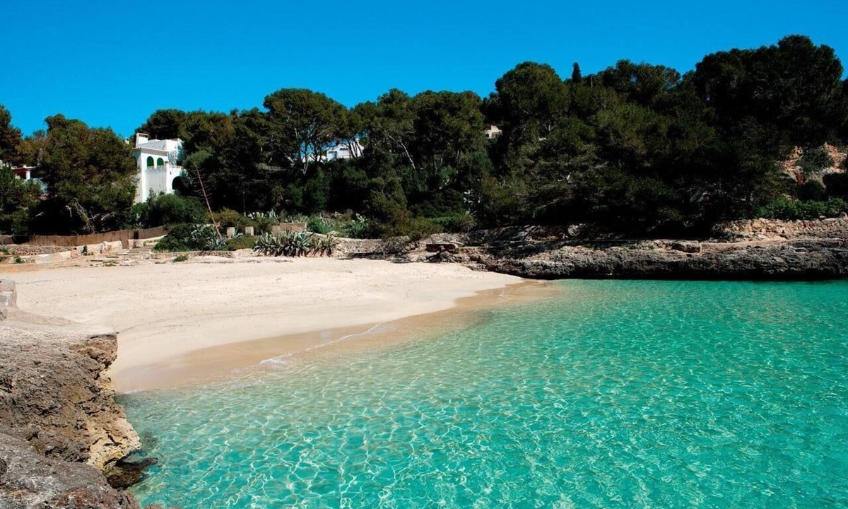 Cala d'Or House | 650 m from the beach, 8 min walking.