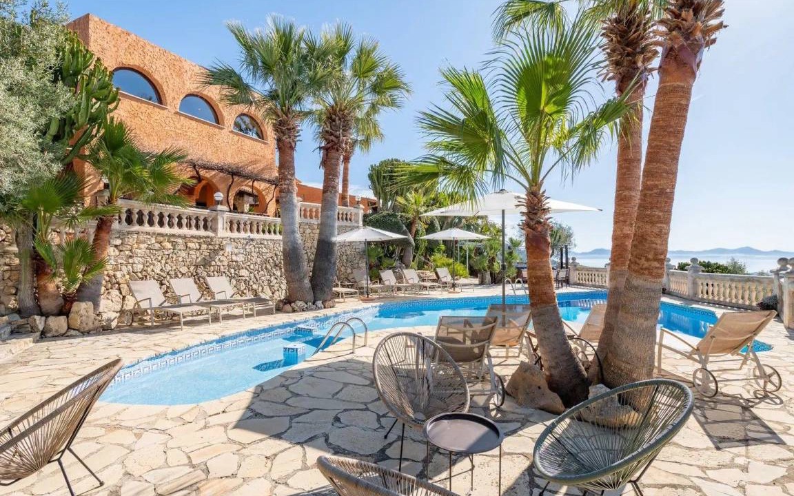 Alcudia House | 650 m² House ∙ 8 bedrooms ∙ 15 guests