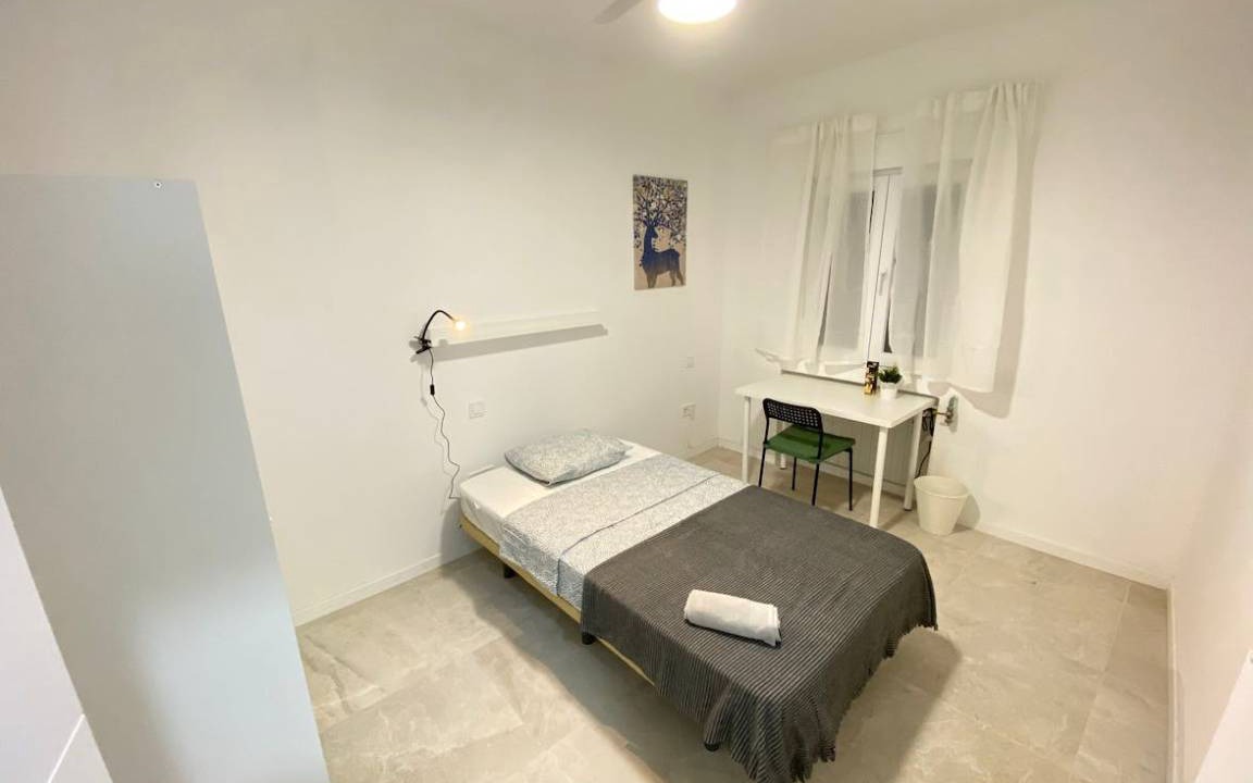 Arganzuela Resort | 75 m² Private room ∙ 1 bedroom ∙ 1 guest