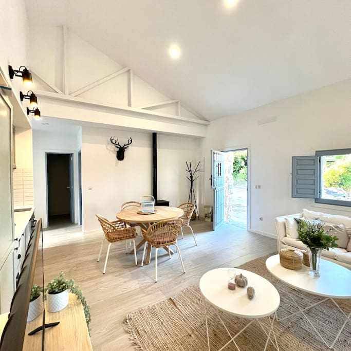 Venturada House | 85 m² House ∙ 3 bedrooms ∙ 8 guests
