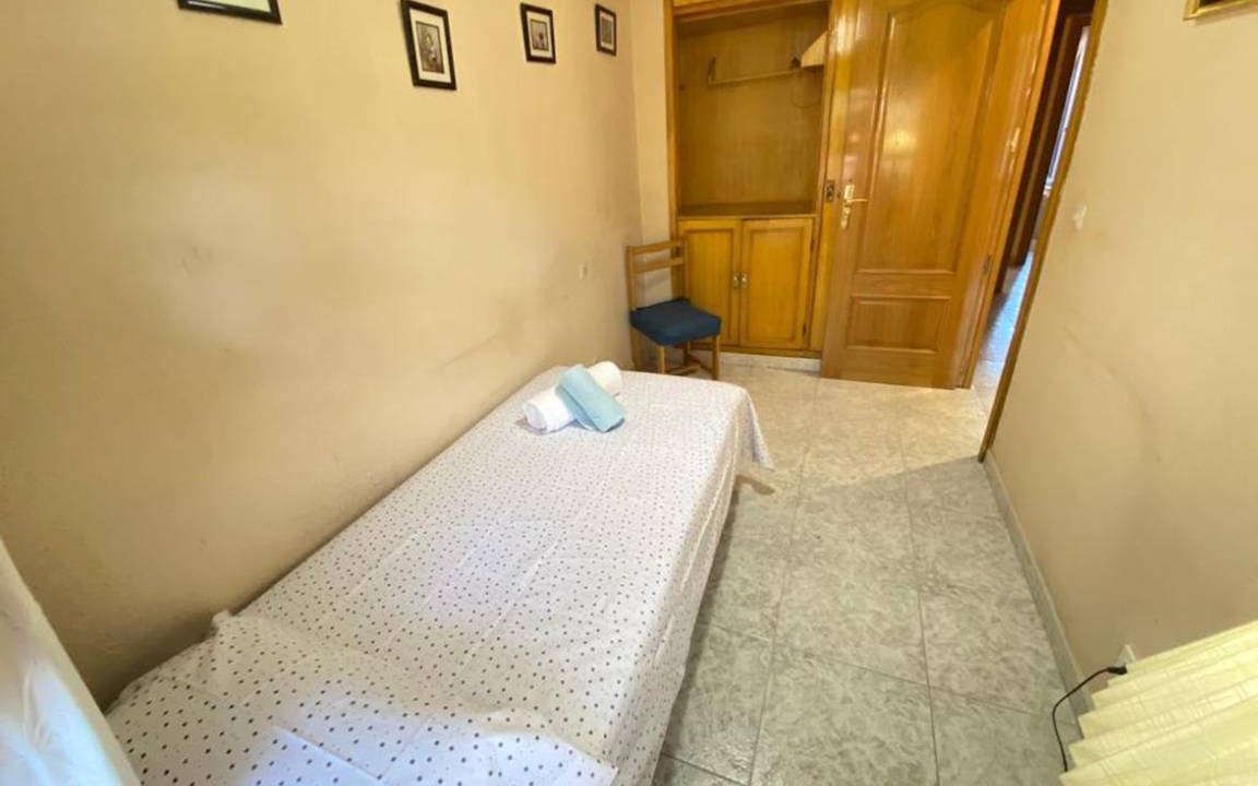 Puente de Vallecas Resort | 85 m² Private room ∙ 1 bedroom ∙ 1 guest