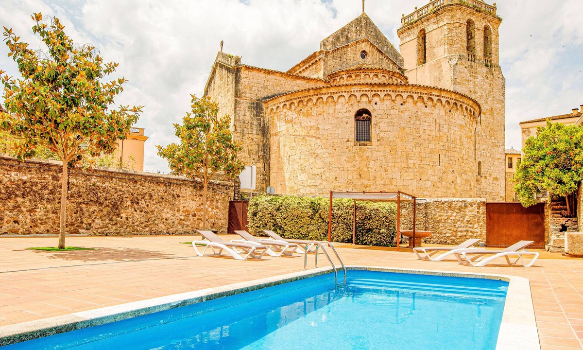 Besalu Apartment | Abadia Swiming Pool Seule Piscine du Centre Historique