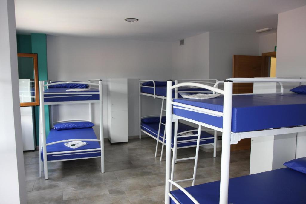 Palas de Rei Hostel | Albergue Outeiro