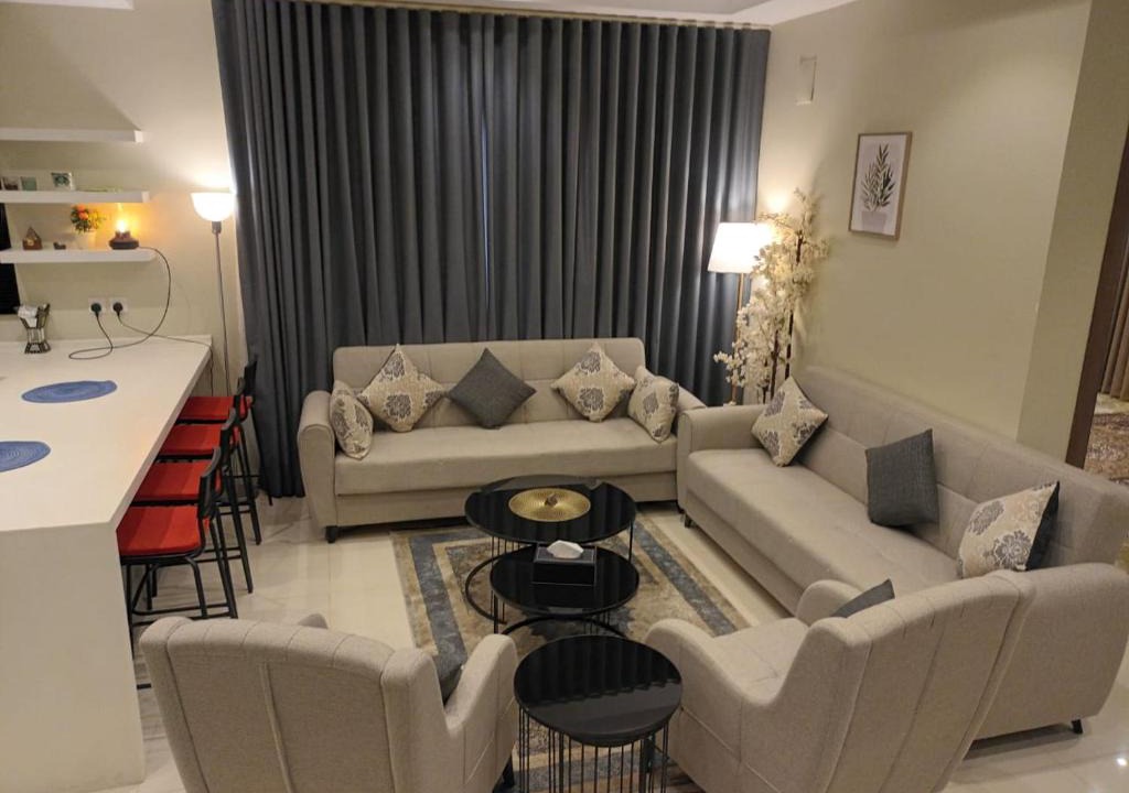 Medina Apartment | Alrawdah Luxury 3 Bedroom Apartment 5 Mins Drive to Haram الروضة للشقق الفاخرة