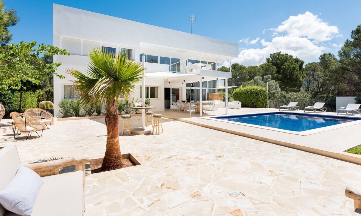 Cala Vadella Villa | Amazing Ibiza Villa | Villa Griselda | 4 Bedrooms | Spacious Furnished Sun.