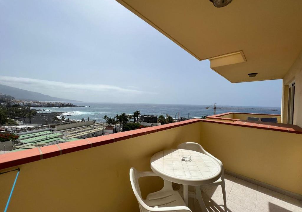 Puerto de la Cruz Apartment | Apartamento con piscina, Wifi gratuito en recepción y acceso directo en Playa Jardin in Puerto de la Cruz