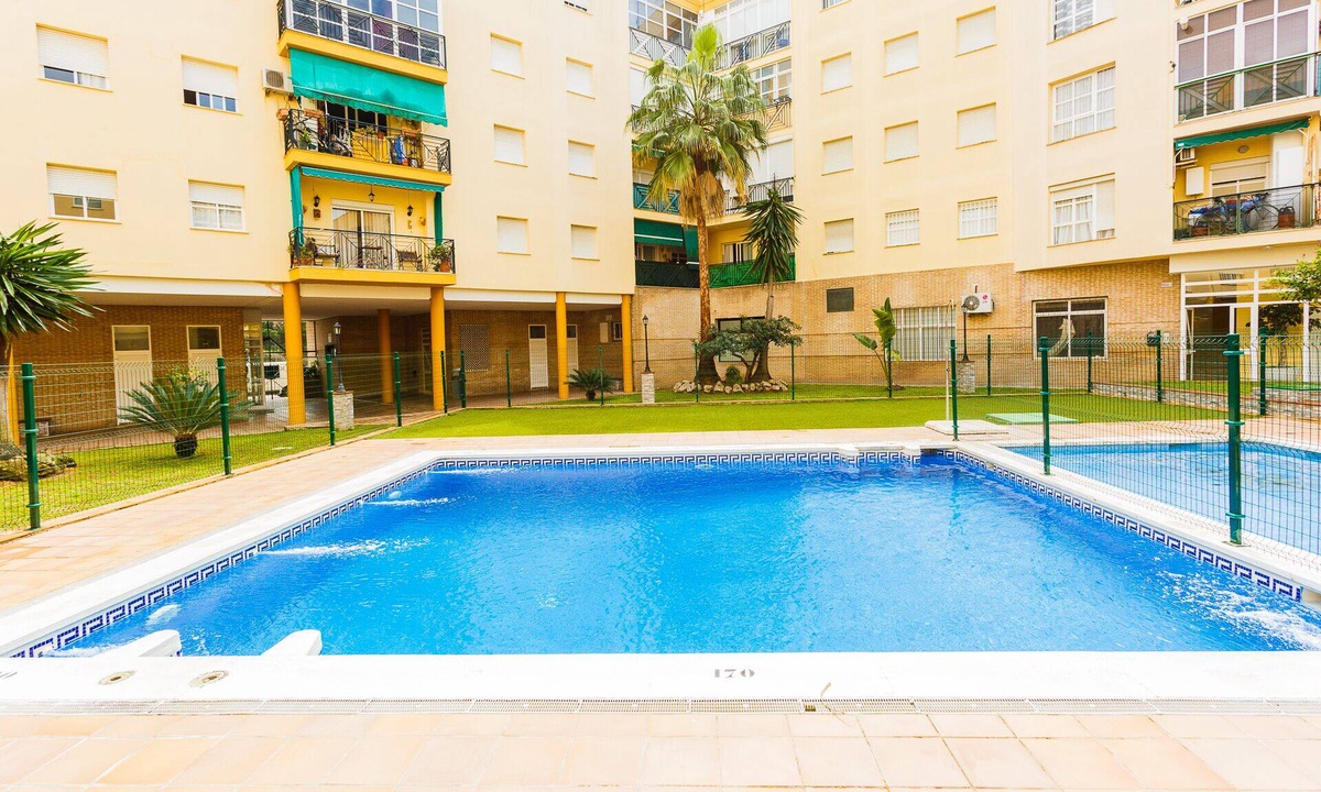 El Puerto de Santa Maria Apartment | Apartment in Private Urbanization with Pool, 10 min. walking from the beach