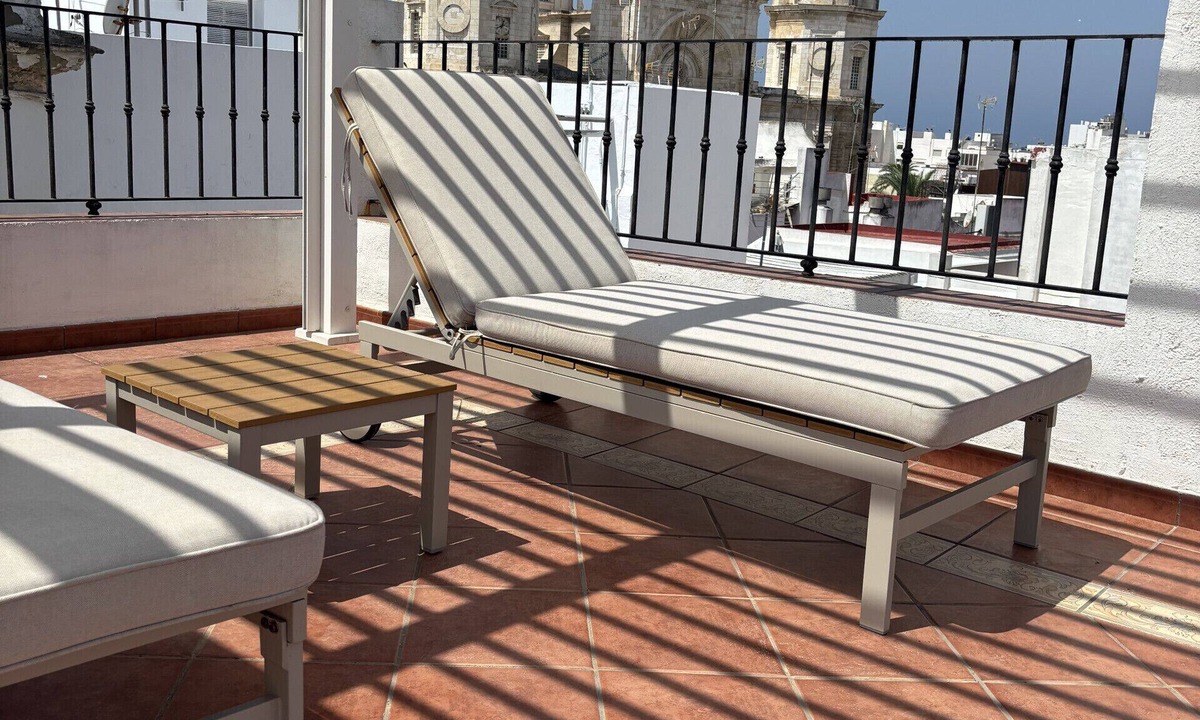 Old Town Apartment | Atico de los INGLESES by Cadiz4Rentals